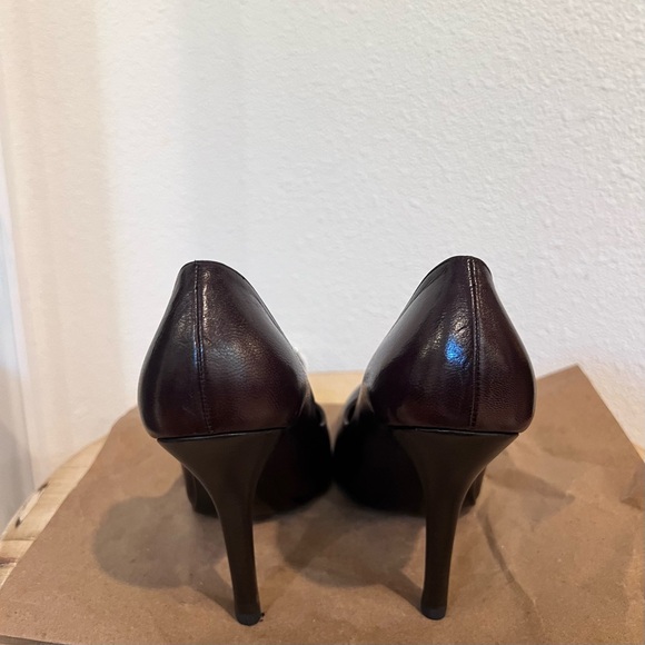 Women’s Gucci Closed Toe  Heels - Brown - 7.5 - Picture 4 of 7